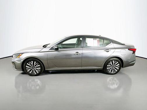 Gun Metallic 2025 Nissan Altima 2.5 SV