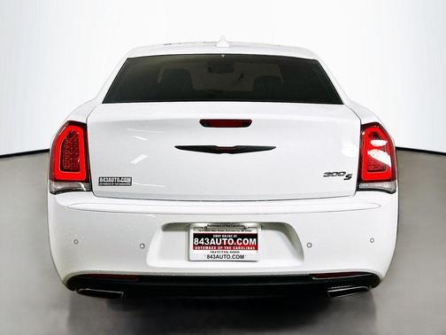 2022 Chrysler 300 S