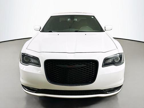 2022 Chrysler 300 S
