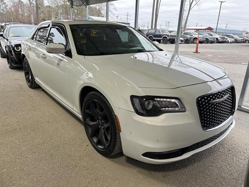 2022 Chrysler 300 S
