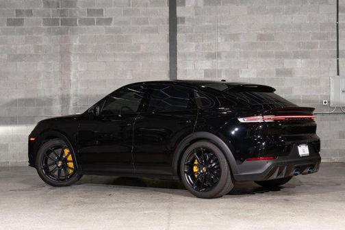 2024 Porsche Cayenne Turbo GT