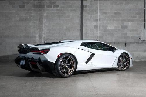 2024 Lamborghini Revuelto Coupe