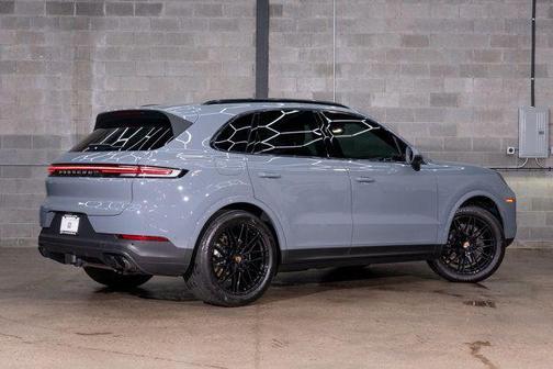 2024 Porsche Cayenne Base