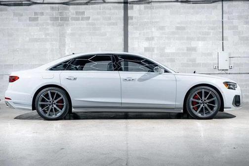 2023 Audi S8 4.0T
