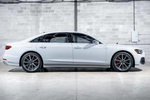 2023 Audi S8 4.0T
