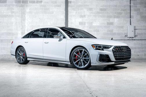 2023 Audi S8 4.0T