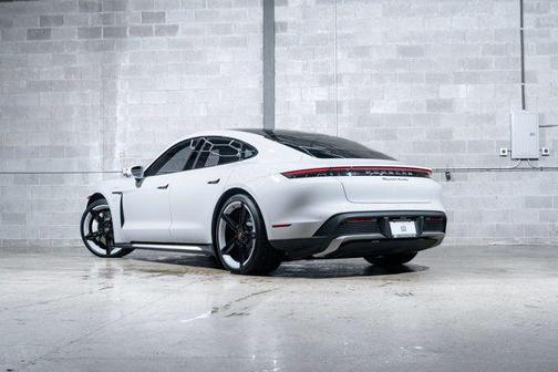 2021 Porsche Taycan Turbo AWD