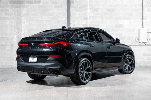 2023 BMW X6 M50i Sports Activity