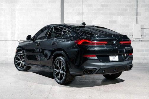 2023 BMW X6 M50i Sports Activity