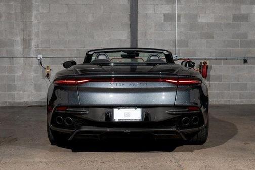2020 Aston Martin DBS Superleggera Volante
