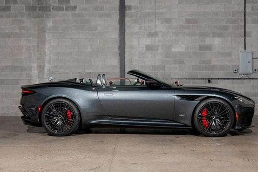 2020 Aston Martin DBS Superleggera Volante