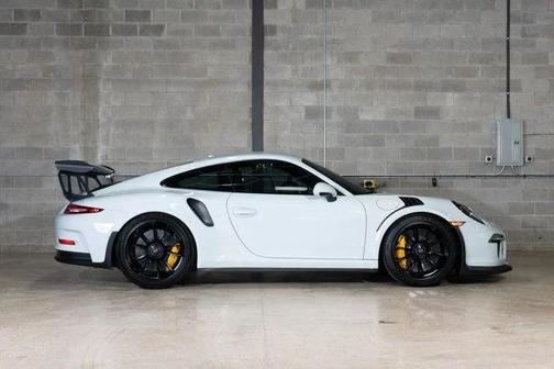 2016 Porsche 911 2dr Coupe GT3 RS