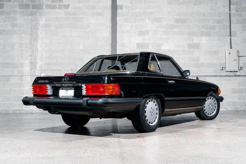 1988 Mercedes-Benz 560 SL