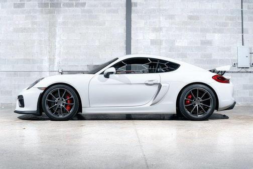 2016 Porsche Cayman GT4
