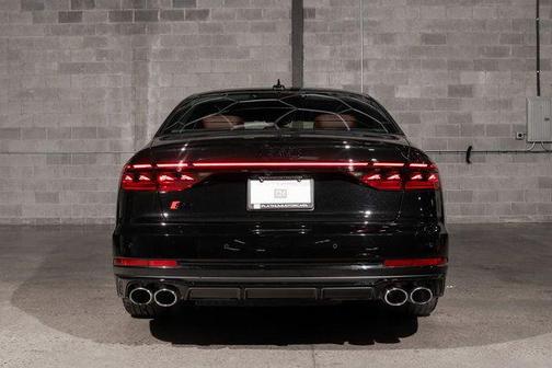 2025 Audi S8 4.0T