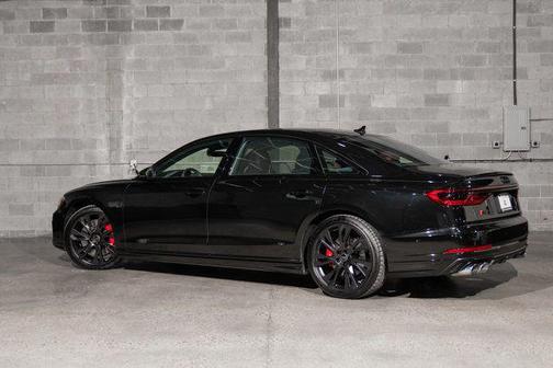 2025 Audi S8 4.0T