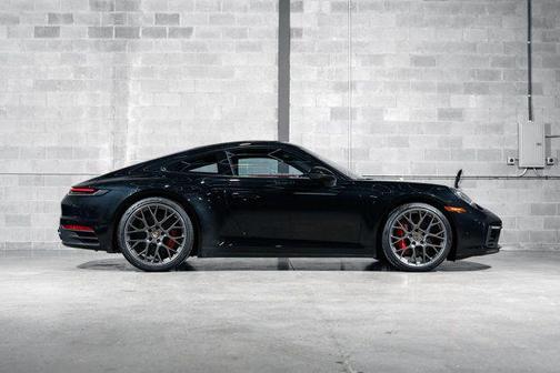2020 Porsche 911 Carrera 4S
