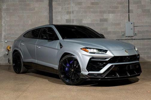 2022 Lamborghini Urus AWD