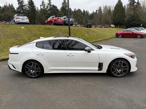 2022 Kia Stinger GT1