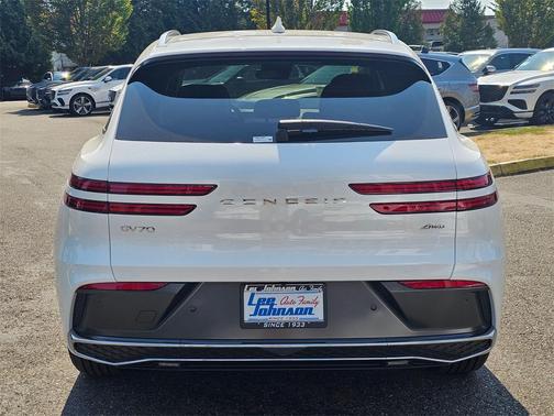 2026 Genesis GV70 2.5T Advanced
