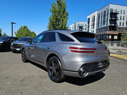 2025 Genesis GV70 2.5T