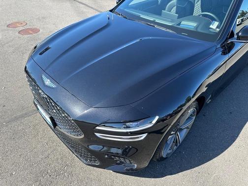 2025 Genesis G70 3.3T Sport Advanced