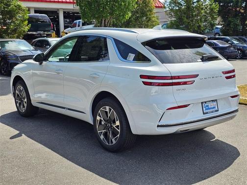 2026 Genesis Electrified GV70 Standard