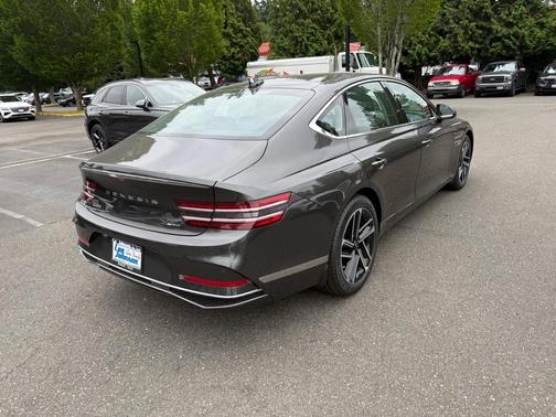 2025 Genesis G80 2.5T