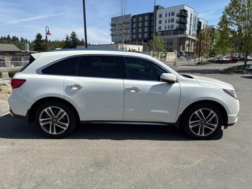 2017 Acura MDX 3.5L w/Advance Package
