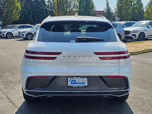2026 Genesis GV70 2.5T Select