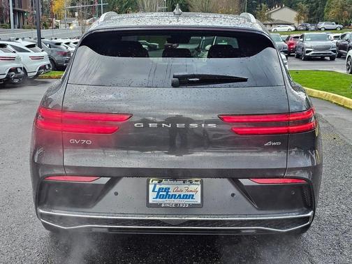 2026 Genesis GV70 2.5T Advanced
