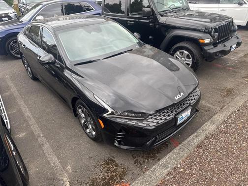 2022 Kia K5 EX