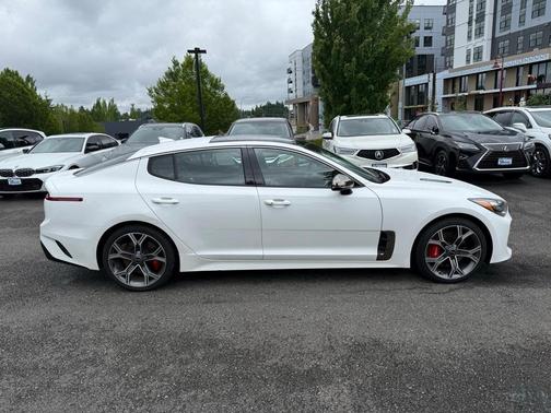 2019 Kia Stinger GT2