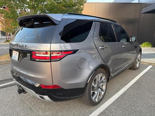 2020 Land Rover Discovery Landmark