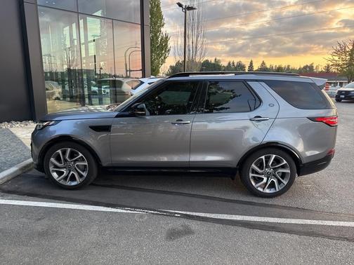 2020 Land Rover Discovery Landmark