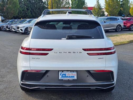2026 Genesis GV70 2.5T Select