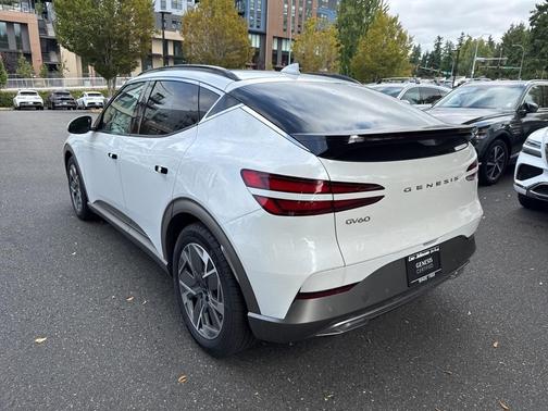 2024 Genesis GV60 Standard