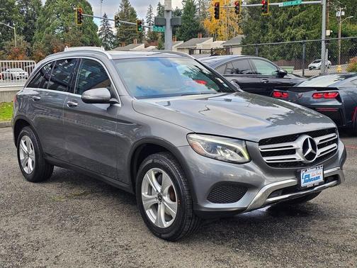 2018 Mercedes-Benz GLC 300 Base 4MATIC