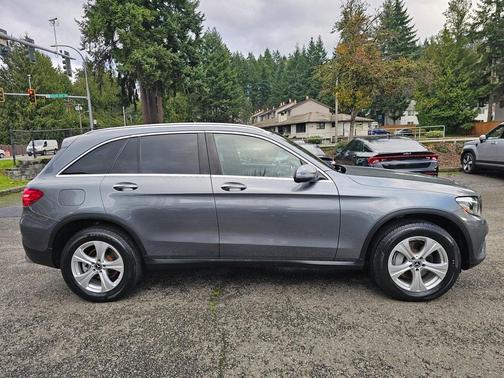 2018 Mercedes-Benz GLC 300 Base 4MATIC