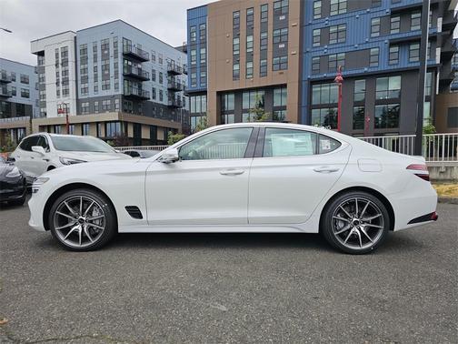 2026 Genesis G70 2.5T Prestige