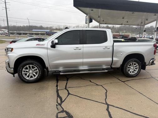 SILVER 2022 Chevrolet Silverado 1500 Limited LT