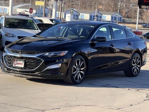 2022 Chevrolet Malibu FWD RS