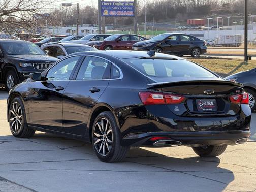 2022 Chevrolet Malibu FWD RS