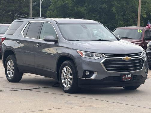2021 Chevrolet Traverse LT Cloth