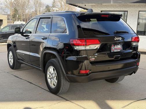 2020 Jeep Grand Cherokee Laredo