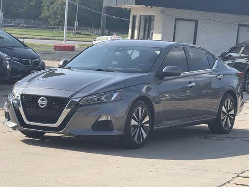 2021 Nissan Altima 2.5 SV