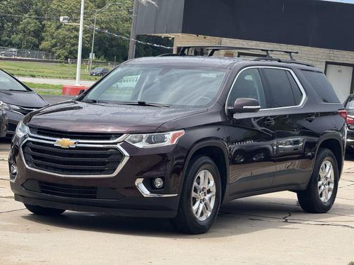 2021 Chevrolet Traverse LT Cloth