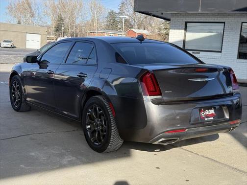 2018 Chrysler 300 Touring