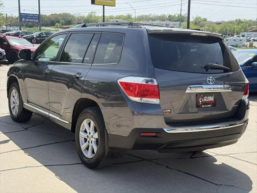 2013 Toyota Highlander SE