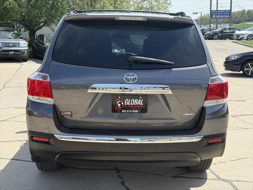 2013 Toyota Highlander SE
